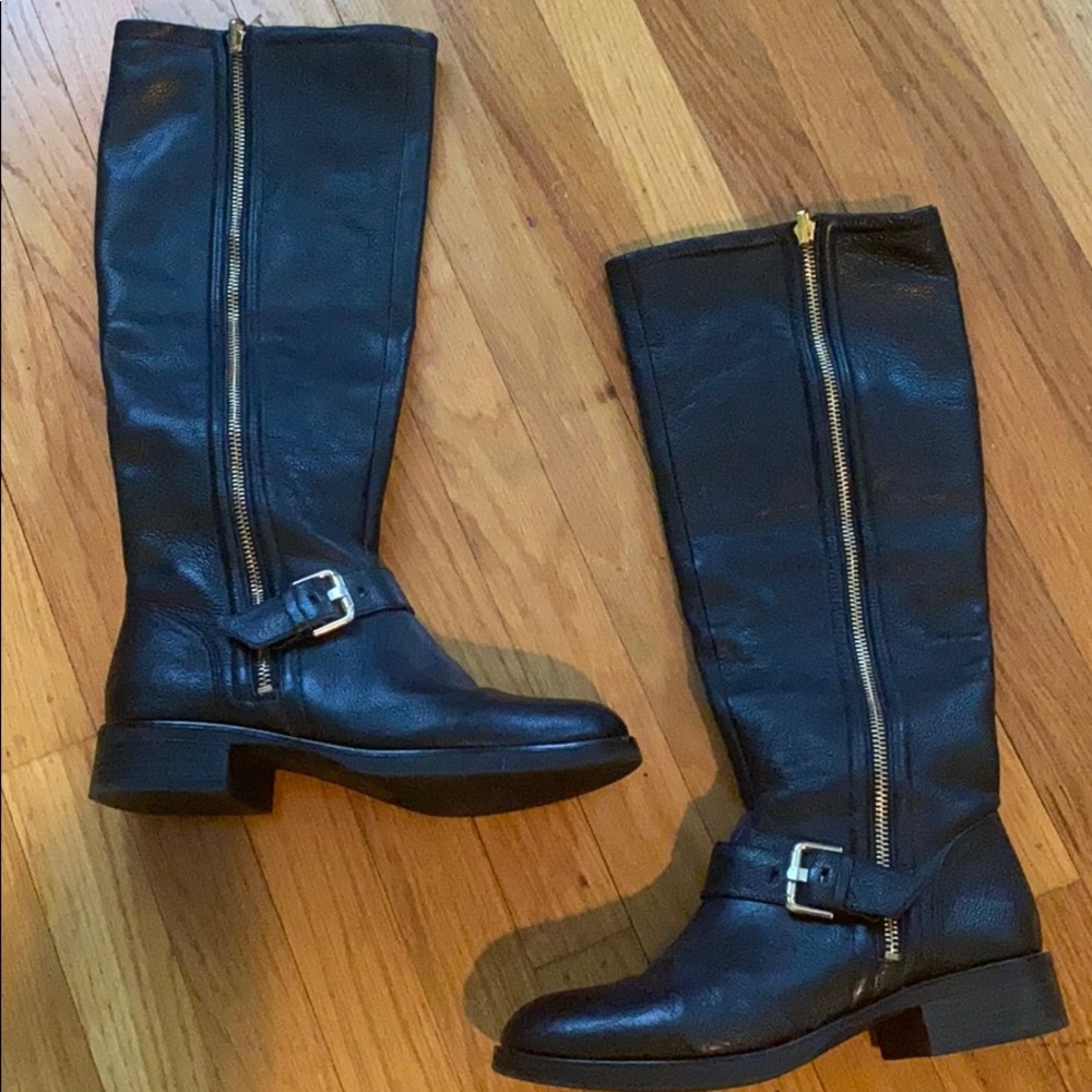 Black boots